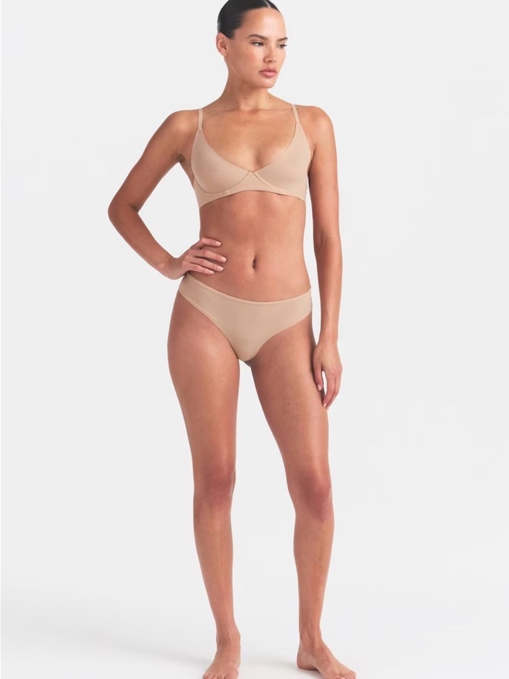 NWT SKIMS Fits Everybody Thong in Clay ORG RETAIL $20 Size XXS